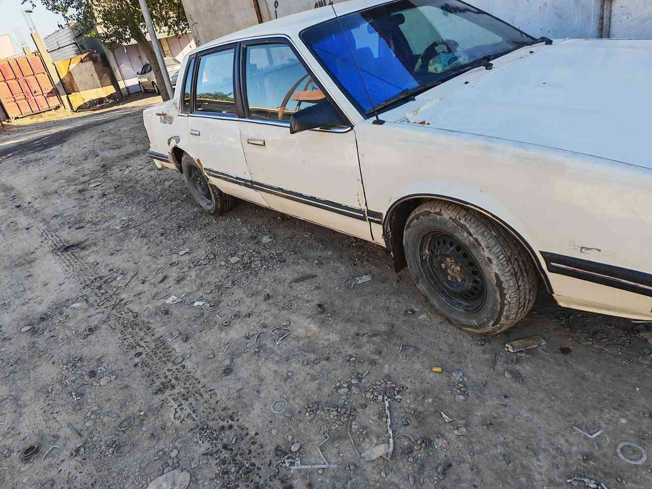 سياره سلبرتي للبيع 
رقمها مميز 
السياره عايزها ترتيب 
سعرها 33 وبيها مجال
للاستفسار ***********
مكان السياره سامراء
