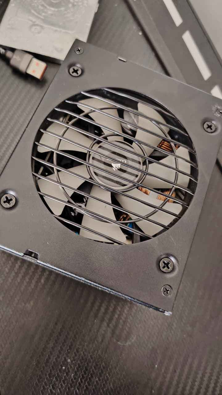 السلام عليكم 🌹 
بور سبلاي من كورسير نوع sfx صغير الحجم تقييم gold
600w
كيبلات كاملة
1 8pin cpu
2 8pin gpu
Mb 24pin
Sata cable 

شغال ما بيه اي خلل استخدام شخصي
سعره 80 الف ويه التوصيل قفل 🔒

بغداد حي اور
*********** بغداد, العراق
