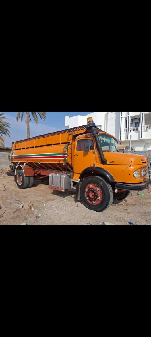 السلام عليكم عليكم قجمه دنكر بلادي ٨١ محرك جديد كير 25 تخم تاير بدون اضباره بدون تحويل معرض السلمان الفلوجه الخط السريع شارع الأول نهاية الشارع ***********ابوهذال
***********ابواحمد

***********ابوديمه
