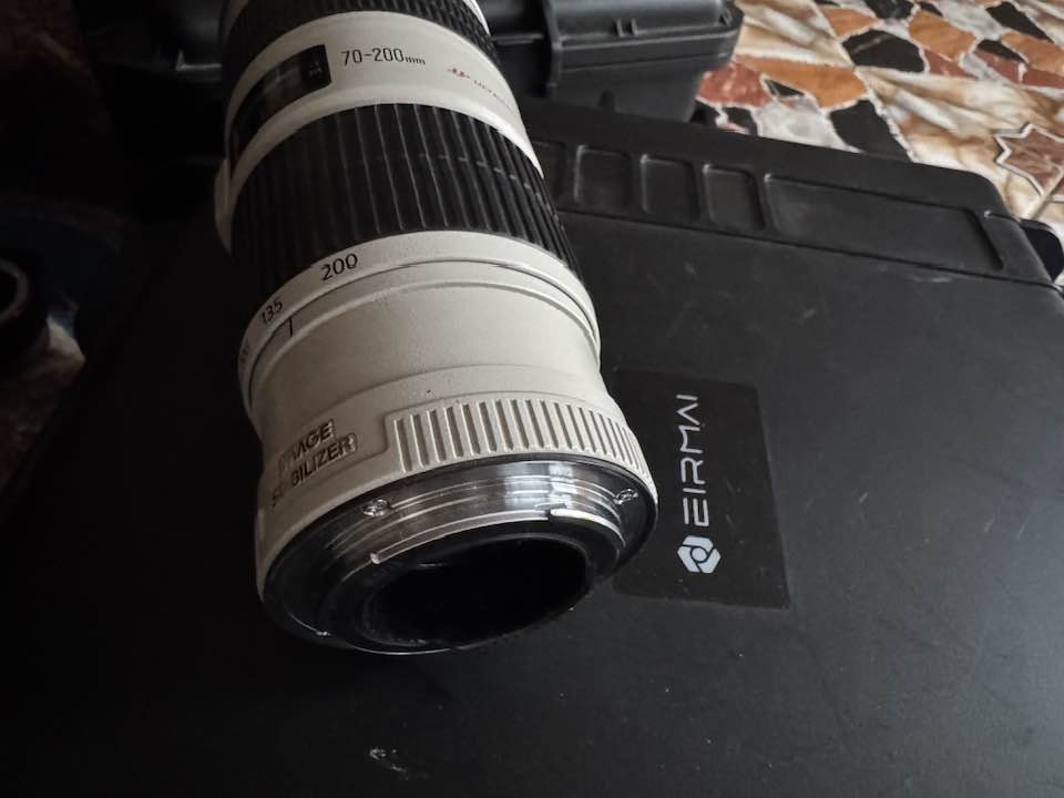 للبيع عدسه كانون 200-70 دبل استبلايزر فتحه 4 مع ادبترات 2 نوع سكما لكامرات السوني النضافه ‎%‎100 السعر خاااص خاااص


**إذا كنت صاحب هذا الإعلان وتريد حذفه لأي سبب، رجاءا أرسل رسالة إلى الدعم الفني**