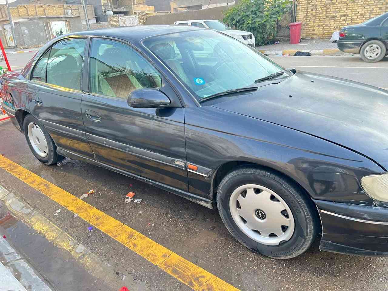 السلام عليكم
أوبل بزون للبيع موديل ١٩٩٨ سياره نظيفه جدا من تخم تاير وباتري جديد وصدر أمامي وخلفي جديد مع مجمع ستيرن . محرك ونجي 💪 كهربا:يات كله شغاله سياره سنتر لوك مع تبريد شغاله  سياره باسمي السعر (45) وبيه مجال قليل رقم بغداد 
موقع السياره واسط  قضاء ال الحي  رقم موبايل ***********
