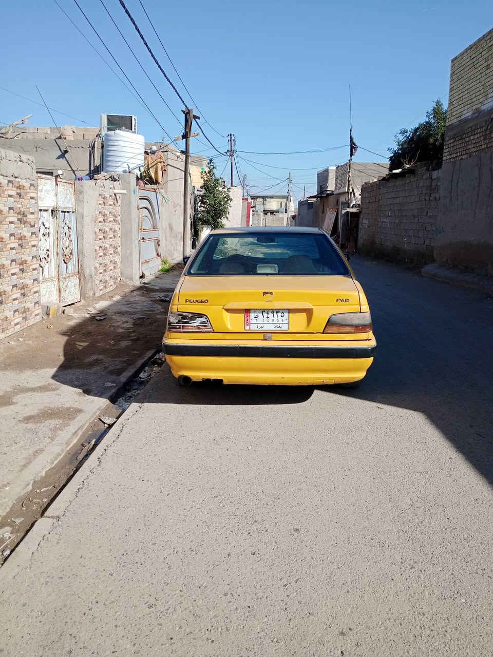 سلام عليكم بيجو بارص مديل 2010
سياره خير من الله كير ومكينه فرنسي سنويه لل 27مصفره هيه وقرامات 

صدر امامي خلفي جديد تخم تاير جديدي عوزها ترتيبات بسيطه مكان السياره بغداد المعامل الباويه التصال ***********

السعر 27وبيها مجال
