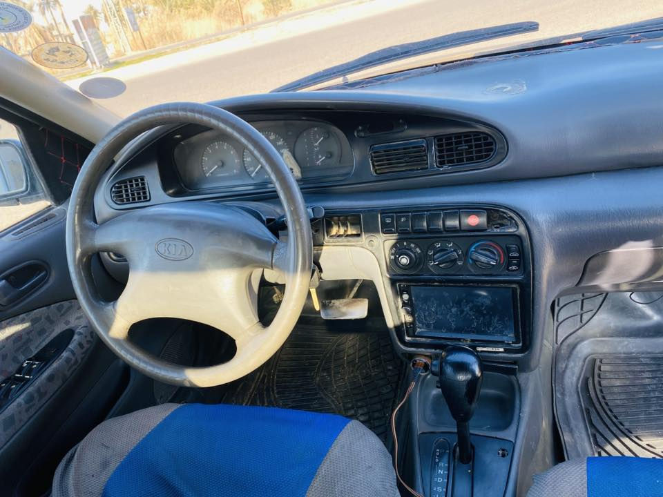 كيا سيفيا للبيع موديل 95  رقم بغداد تحويل ثاني يوم سنتر لوك كهربائيات  شغاله صدر محرك كير كله نضيف تبريد شغال مكان الانبار الخالديه جزيره الخالديه 
السعر 38 وبيها مجال تجي جيك وبيك خير وتدلل 
***********
