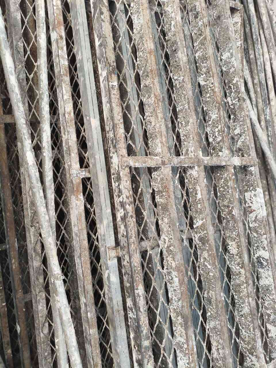 اخوان سكلات ام المتر وعشرين في مترين اخت الجديده اصلي نوعيه ثقيل استخدام مو هواي شوفت عينك عدد 5شيسون اريد المسيب ابيعهن***********
