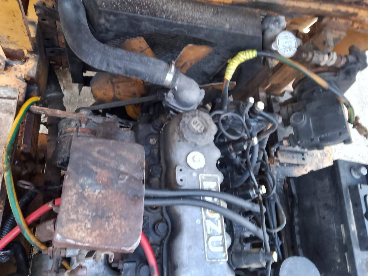 السلام عليكم شوكيه 3طن كوماتسو محرك جديد ازوزه جاهزه للعمل السعر 30ورقه جب عالي حركتين
***********
