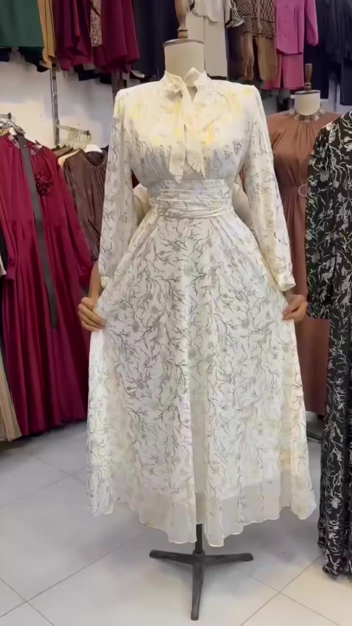 فستان مناسبات❤‍🩹
السعر 39 الف
خامة اوركنزا مبطن
38-40-42-44-46 #


**إذا كنت صاحب هذا الإعلان وتريد حذفه لأي سبب، رجاءا أرسل رسالة إلى الدعم الفني**