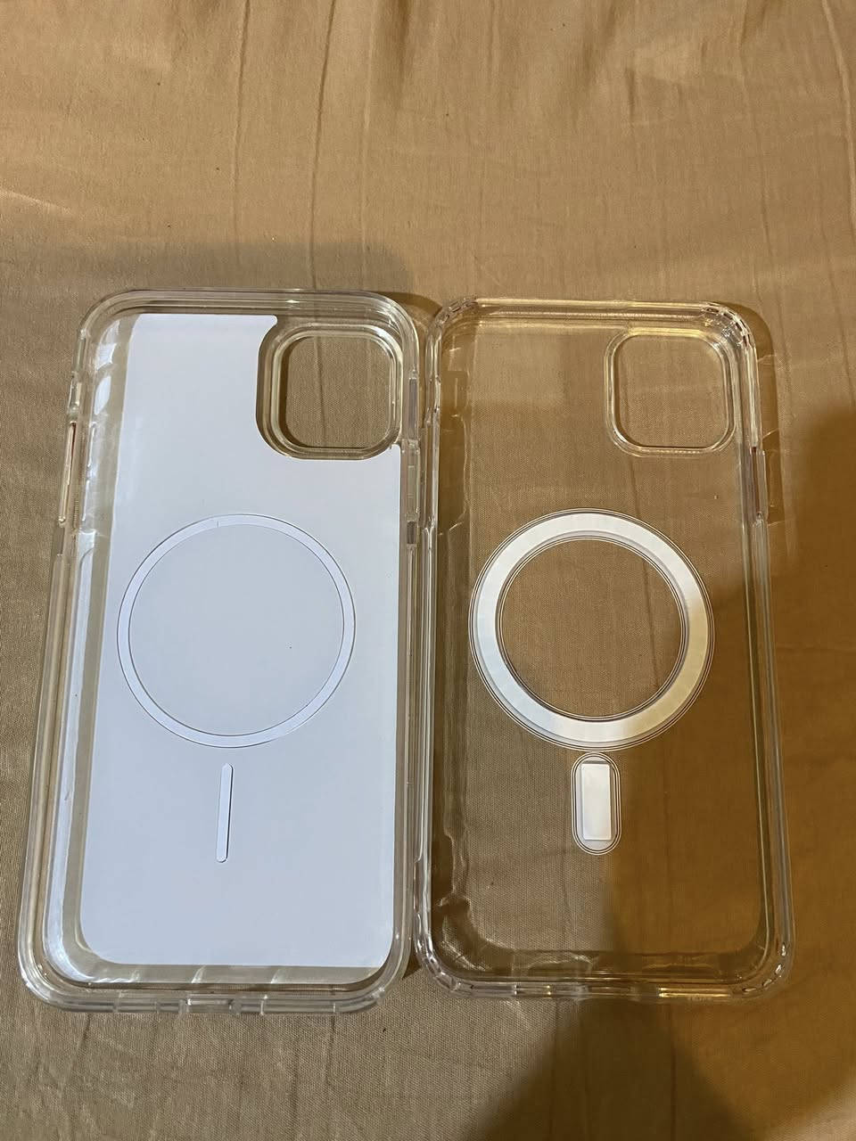 السلام عليكم ايفون 11 برو ماكس الجهاز بلادي ما مبدل بي اي قطعة البطارية نسبتها 82  غير مستبدلة نظافة الاطار واضحة بالصور الجهاز يجي ذاكرة 256 نسخة امريكا يجي شريحة وحدة وشريحة إلكترونية 
الجهاز يجي وياه كفرين نوع ماكسيف واحد شفاف والثاني ابيض و بكج حمايه مكون من لاصق حمايه ضد الخدوش و لاصق حمايه للكامرة زجاجي و فلتر سماعة و لاصق حمايه للظهر ، الجهاز مركب علي لاصق حمايه شاشه ضد الخدوش نوع مضلل و موضح بالصور ، السعر 375 الف سعر ثابت غير قابل للتفاوض
مكاني بصرة للتواصل متواجد واتساب على الرقم ***********
