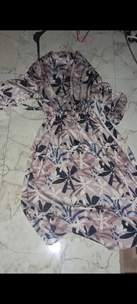 ملابس مستعملة • حقائب • احذية