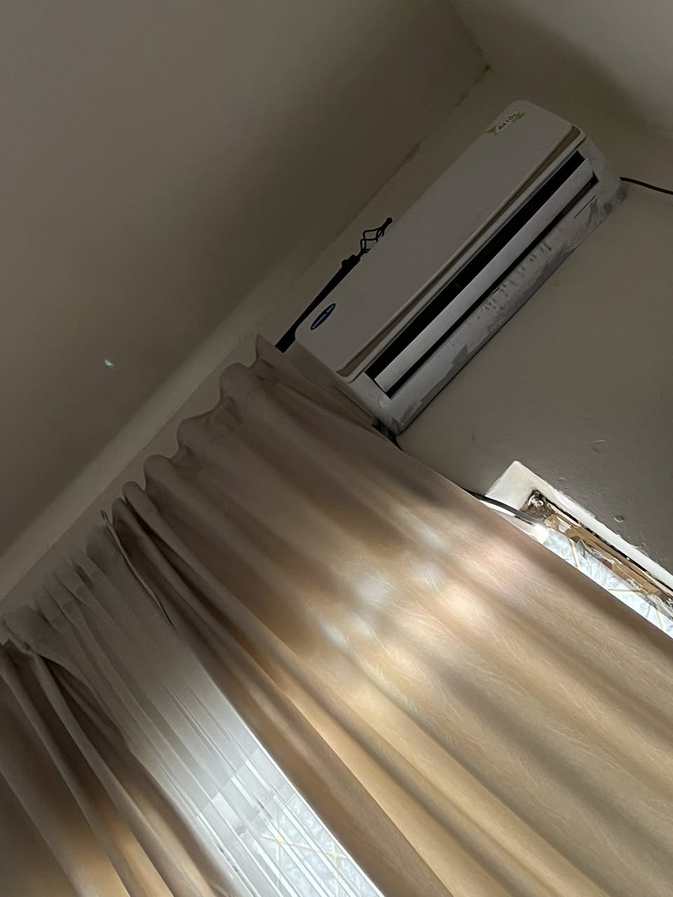 سبلت طن جرنال  سعره 175 وبي مجال ***********

