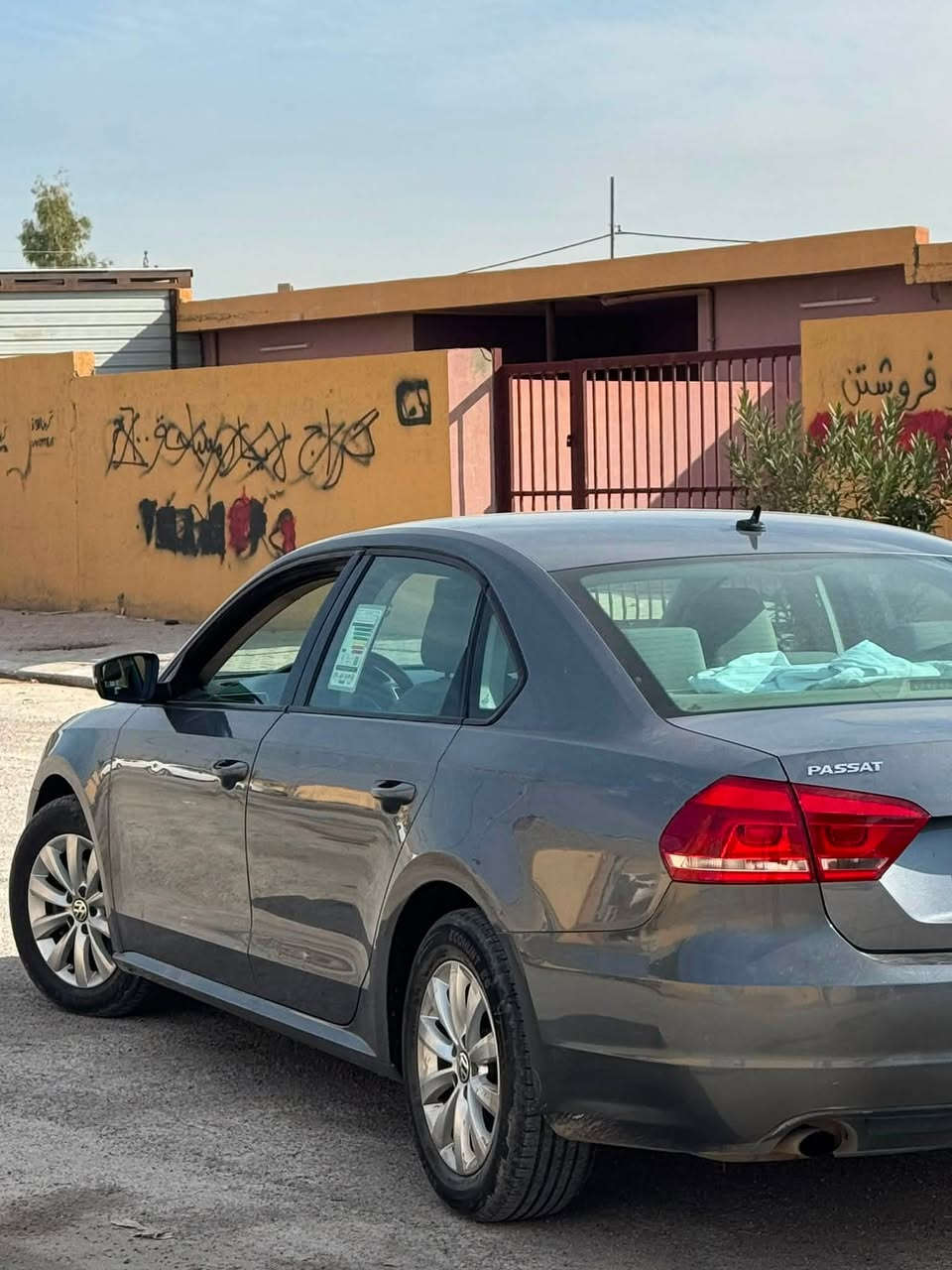 باسات 2015 خليجي 5 سلندر كير محرك شرط مابي عيب بي صبغ دوسه سكن ويا شبرين من باب بدون دواخل ماشي 150كم   رقم سنوية جديد سيارة باسمي سعر 135 بي مجال بسيط شراي خابرني عل رقم ***********
