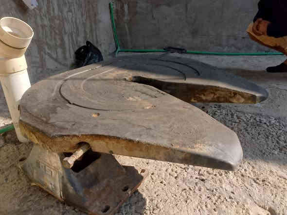 صينيه المانيه رجلين عاليه جديد سعر550وبي مجال رقم ***********
مكان نجف
