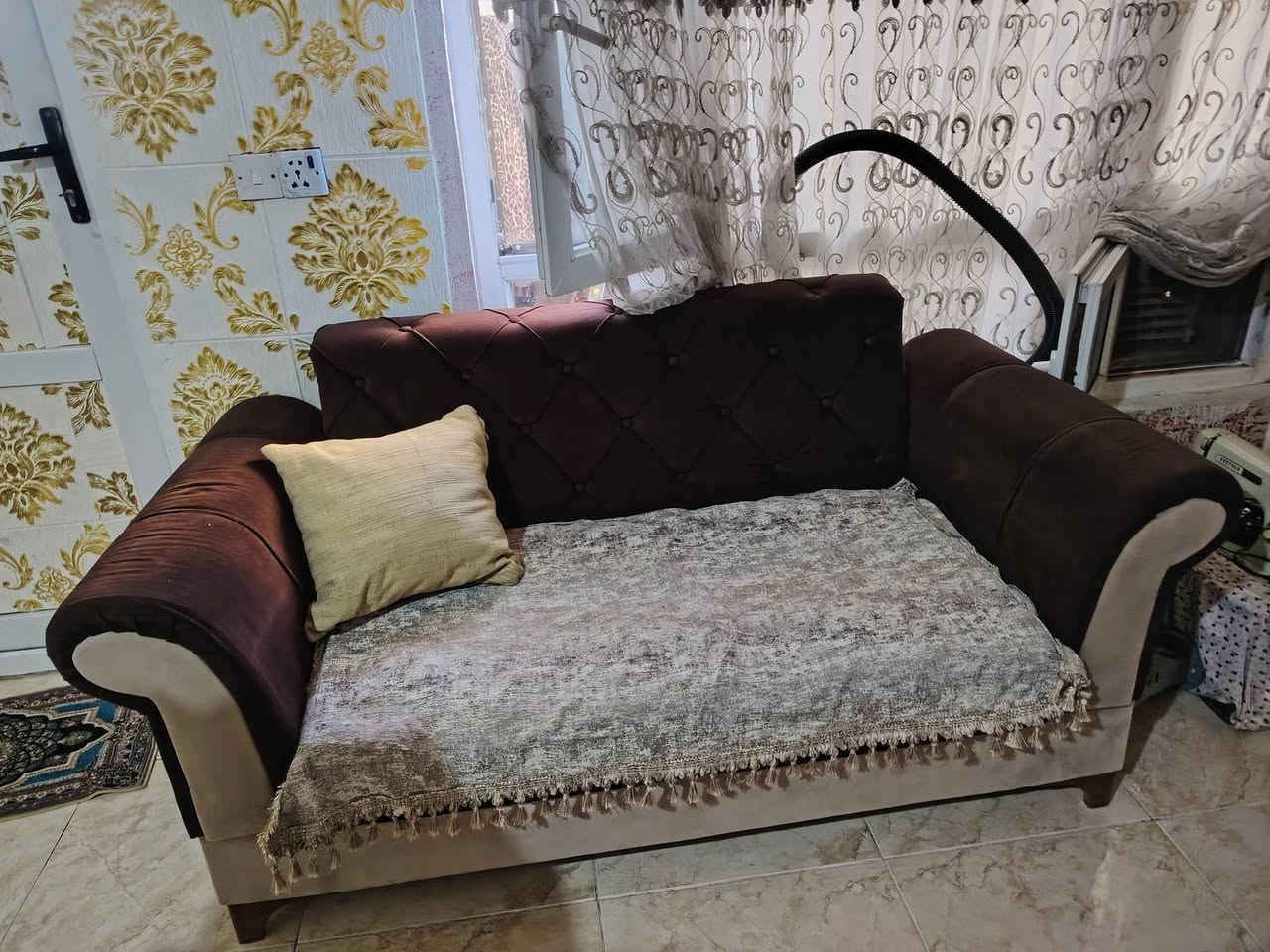 قنفات تركي ١٠ نفر للبيع عنوان سميل السعر ١٣٠ ومجال


**إذا كنت صاحب هذا الإعلان وتريد حذفه لأي سبب، رجاءا أرسل رسالة إلى الدعم الفني**