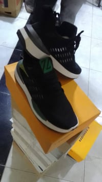 ⭕️لانبيع مفرد.. #جملةفقط⭕️ شروة احذية شبابية كواليتي عالي اوروبي  اكثر...