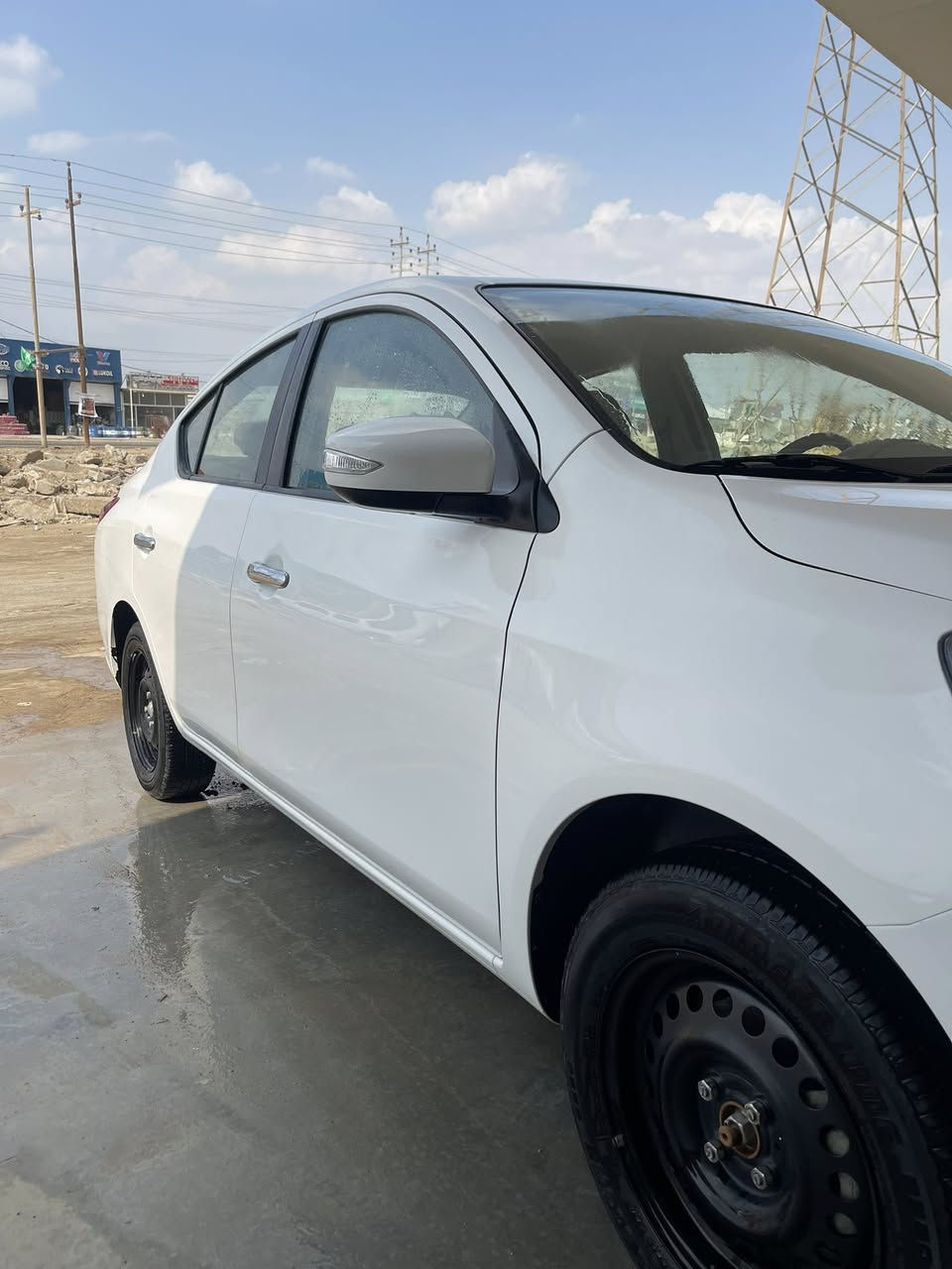 نيسان صني 2025 مصري 
ماشيه 15 الف 
مكانها الديوانيه 
السعر 128 
السياره مكفوله وسونارها مرفق
***********
