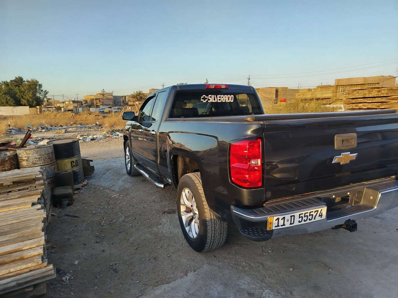 سلام عليكم شوفرليت موديل 19 رقم بغداد نكليزي تحويل ثاني يوم بسمي سياره ماشيه ١٢٠ مكينه 5300 كير تخم تاير كهربائيات صدر نظيف خير من الله سياره مصبوغه حزام كلير والحادت مالهه موجود جاملغ والبنيد واكو تعديل بشاصي كد صبعين والباقي مكفول السعر 180. رقم الهاتف ***********
