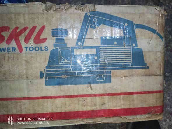 رندة استيراد مؤسسة ماركة SKIL الألمانية تابعة لشركة بوش حالياً منشأ هولندي 1030 واط 75ملم جديد غير مستخدم نهائيا بالكارتونة يوجد توصيل كل محافظات العراق للتواصل *********** 

عنوان المحل ضمانك متواجد كل ايام الاسبوع عدا يوم الجمعة من الساعة 10 الى الساعة 5 
بغداد شارع الرشيد المربعة قرب جامع سيد سلطان
