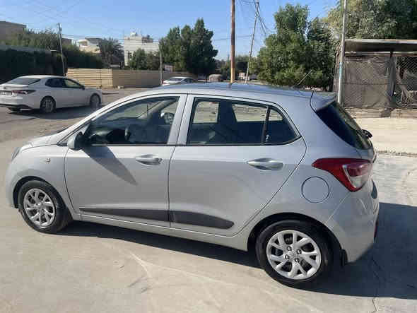 السلام عليكم 
جمعه مباركه 
للبيع i10 كراند  2020 خليجي شركه هيونداي
بيها صبغ بابين عكس السايق  رش فقط بدون دواخل والباقي مكفول 
ماشيه 36 km
رقم وهزه وتجديد سنويه قبل اسبوع كملتها 
السياره جديده من كل النواحي وعلى ايد وحده 
بيها شاشه  ومسويلها بوليش سونكس ونانو سيراميك ابو السنه 
السعر 100$ وبيها مجال جدا بسيط 
مكانها بغداد الغزاليه 
***********
