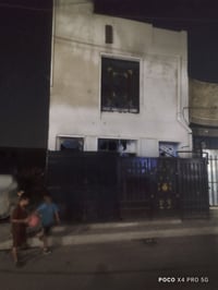 بيت 50متر طابقين عنوان شعب حي البساتين حي المصطفى قرب جامع محمد جواد م...