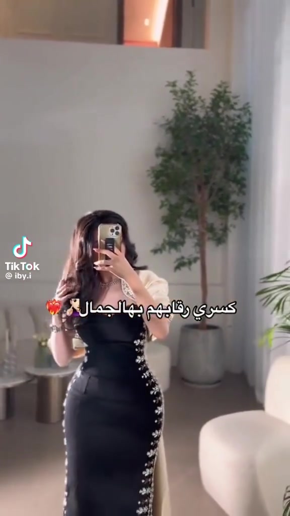 بنات حبيباتي جايه فرحة الزهره وره عاشور واكيد كلهه افراح ومناسبات هذا الفستان ملبوس مره وحده ساعتين فقط للبيع قياس 38-42 يلبس حد وزن 70 اشتريته 165 ابيعه 50 موجود توصيل


**إذا كنت صاحب هذا الإعلان وتريد حذفه لأي سبب، رجاءا أرسل رسالة إلى الدعم الفني**