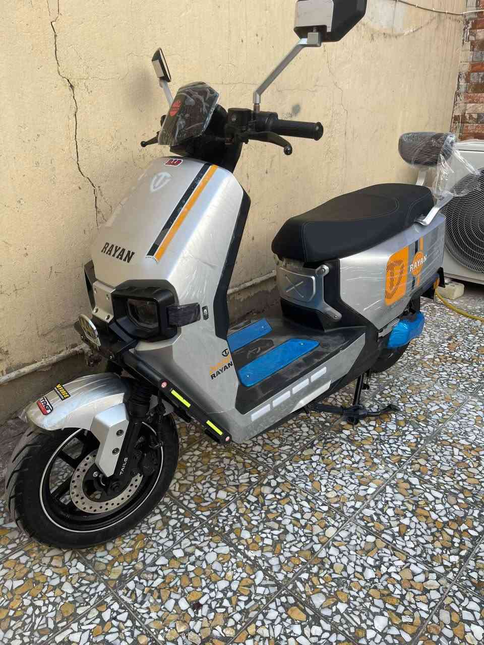 دراجة ريان viv الوحش نضافه 95‎%‎ 
استخدام شهر 
📍الكمالية 
السعر 750 وبيها مجال بسيط
0775 373 9997
