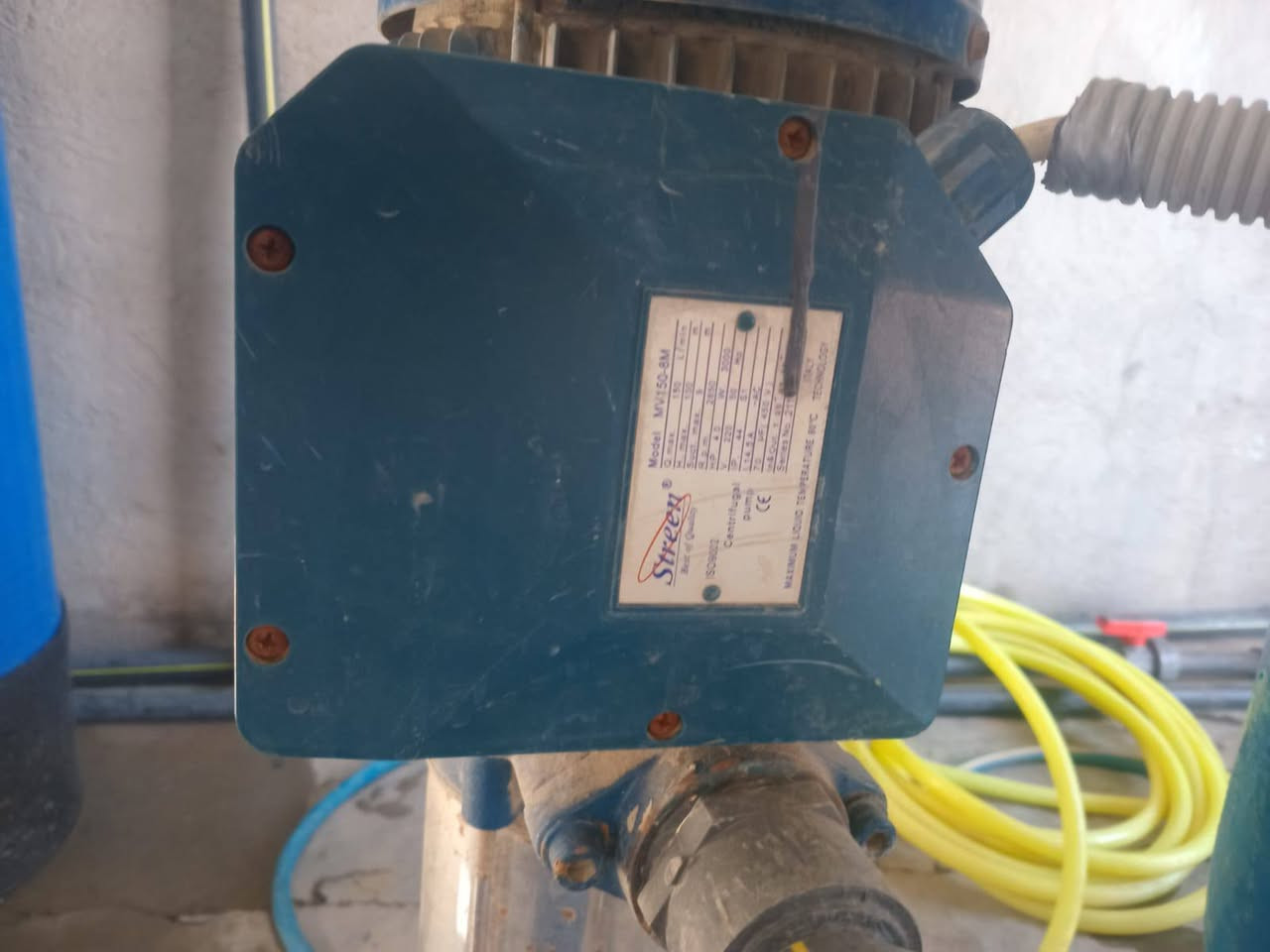 سلام عليكم محطه للبيع استعمل موسم واحد منبرين جديد مواد ابطاله جدد محطه خير من الله وياهه تانكيات ثنين ابو5 واحد ابو3 وثنين ابو  1000ومولد 2700 وميز دبات و مبردات  وماطر خابط واحد و ماطور ترس عامودي محطه كامله مكمله املاح 5 انتاج 1000 بساعه الاستفسار هاذ الرقم ***********وبي واتساب (السلام عليكم ورحمة الله وبركاته)
