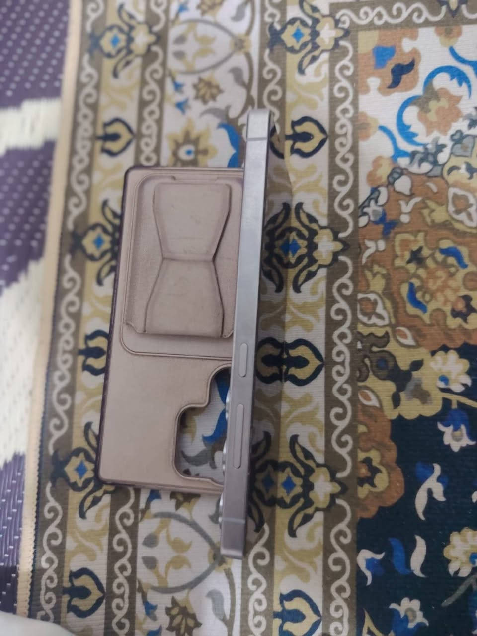 سلام عليكم جهاز لتراء s25نضافه كلش نضيف جهاز ع وضع شركه ذاكره 256 سعر مليون 400 وبيه مجال شوي تواصل ع رقم ***********
