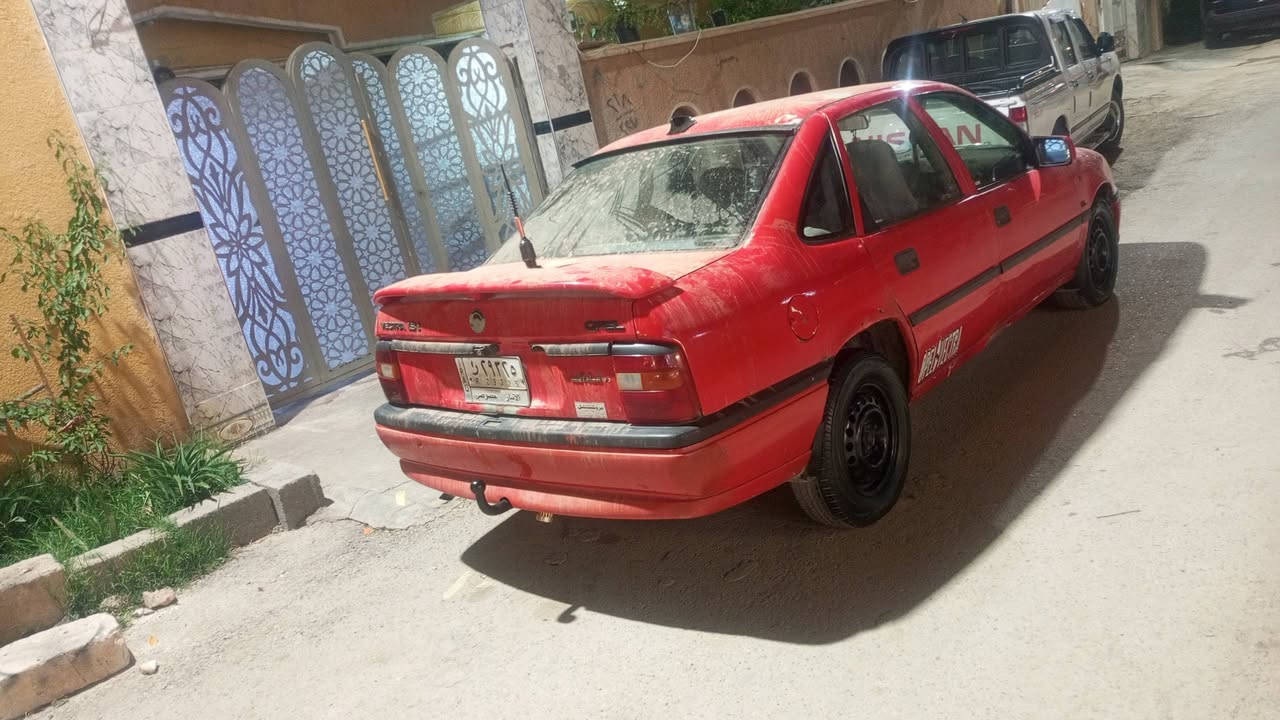 السلام عليكم للبيع فيكترا موديل 93 محرك 1800 المرغوب كير عادي رقم انبار باسمي سنويه  29 سياره بلاديه بيها شاملغات الخلفيه مصبوغه مكان السياره انبار حديثه سعر السياره 30 وبيها مجال للشرا رقم الهاتف *********** تعليق ماسنجر ما اجاوب
