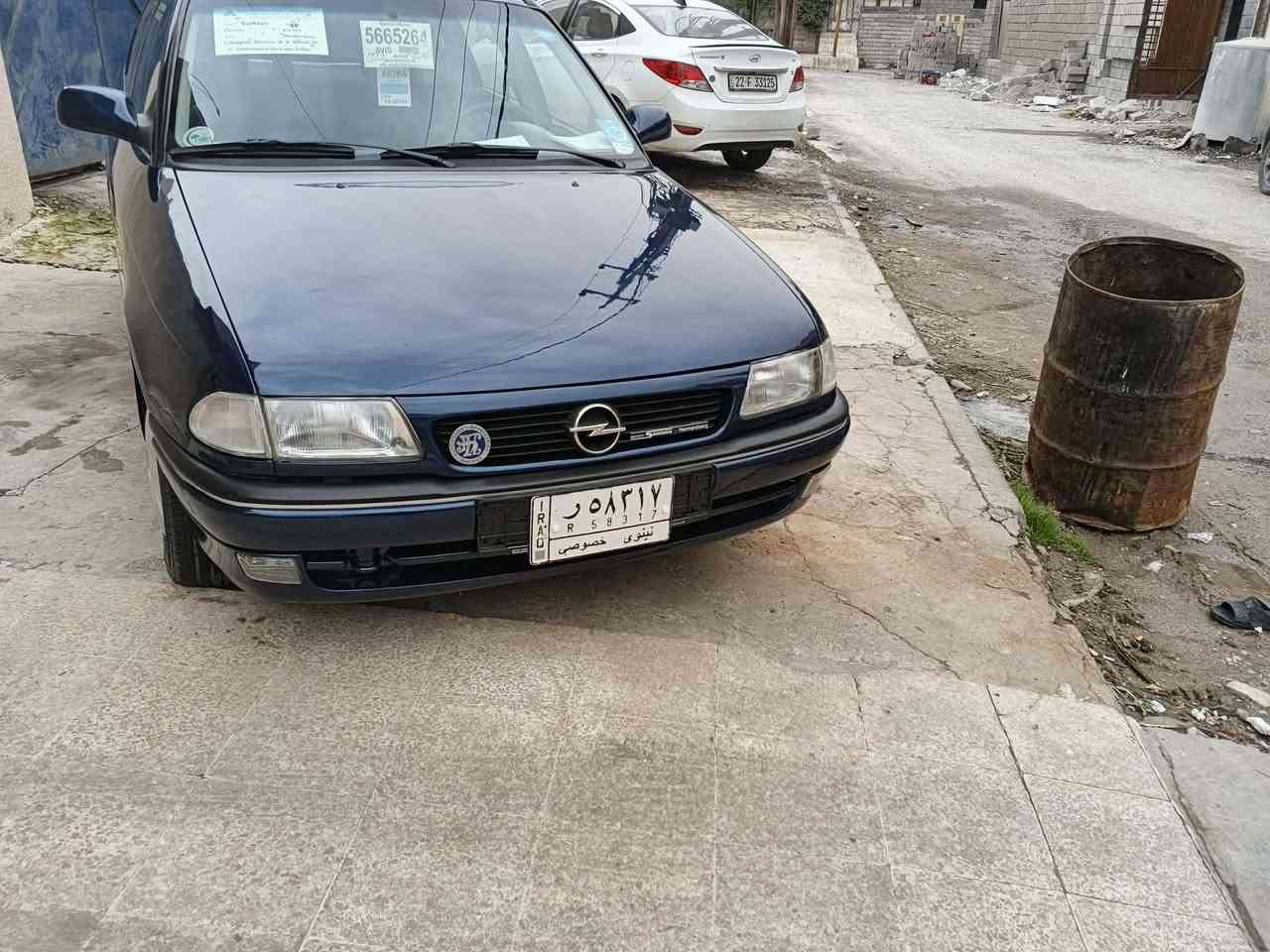 السلام عليكم أوبل استرة موديل 1993حجم 16 تصليح دوائر سيارة بلاديه على وضع شركه كلها كاربون بانزين ورقم نينوى وشرط التحويل مشروع وطني سنويه الى 2028 رقم التلفون: الكورك:***********
 الأسيا:***********
