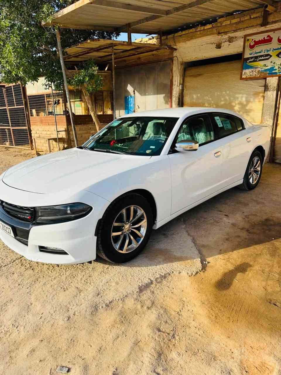 Sxt موديل 22شارجر
رقم بغداد بأسمي تقرير مياه امطار تعمل وتسير مكفوله ماشيه 150استخدام شخصي ***********جميع الصور موجوده بالمنشور السعر 250مستعجر على  البيع تحياتي للجميع
