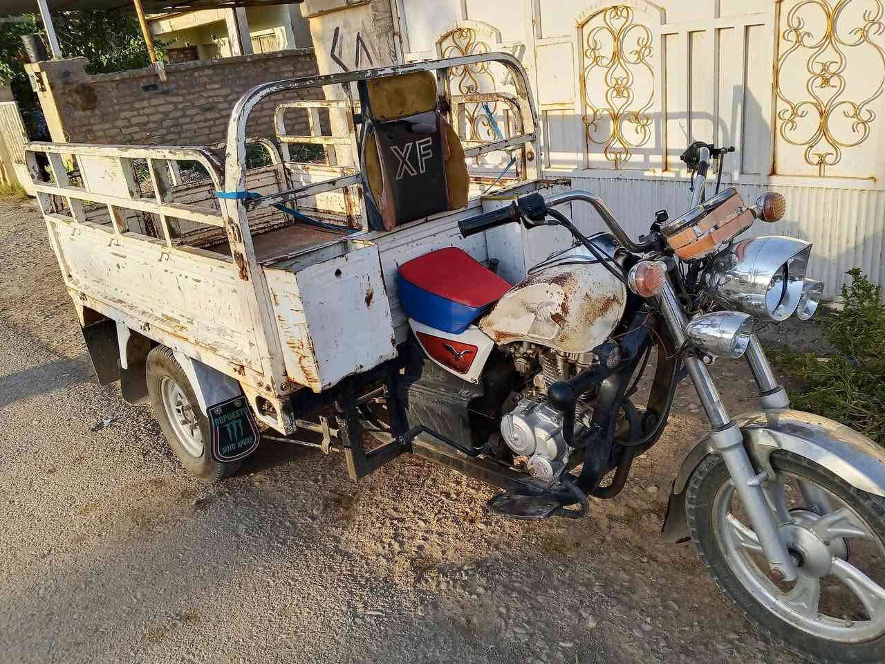 سلام عليكم للبيع ستوته ام الطير موديل 20 ركبه وشاصي ومحرك  مكفولات ليتات وشاير وبك لايت كله شغال  اوراق كامله شرط الترقيم مكان الخالص سعر 900وبيهه مجال ***********
