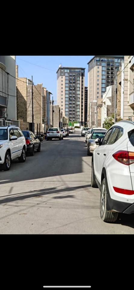 السلام عليكم 
دار للبيع المساحه (100) م حي الجهاد المسأله والعداله موقع مميز قرب مجمع النسيم قرب الشارع العام واجهه 5 نزال 20 طابق واحد بناء سنه (2019) السعر مناسب مباشر مع صاحب الدار للاستفسار (***********)
