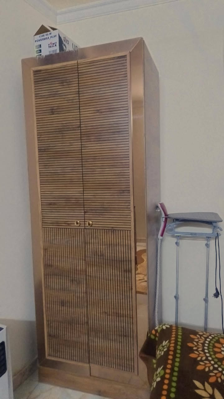 السلام عليكم ميز طعام ١٥٠ الف
جزامه ٢٠ الف

 جهاز جري٧٥ الف 

اوتي عامودي٣٥ الف الماني
طبله بلاستك حجم كبير ١٠

العنوان البنوك شارع مرطبات الصفصاف

***********
