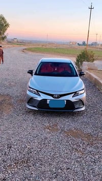 ورحمة  كامري 2023 لون سلفر نص فول بصمه تشغيل بصمه ابواب اشاير مري رادا...