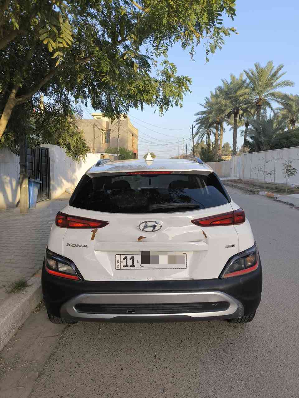 سيارة كونا 2023 للبيع او مراوس مواصفاتها العادية بصمةتشغيل تحكمات شاشة كشن كهرباء كاميرا دوارة  توقف ذاتي بالترافك ثلاث انظمة قيادة تشغيل عن بعد رقم بغداد تحويل ثاني يوم 
مابيها ولا قطعة تبديل او صبغ غير بس الدعجة الي بباب الصندوق ضربتها من امريكا فقط دعاميات 
حاليا ماشية 55,000 قابل للزيادة
سعرها  بيها مجال بسيط. 
***********
