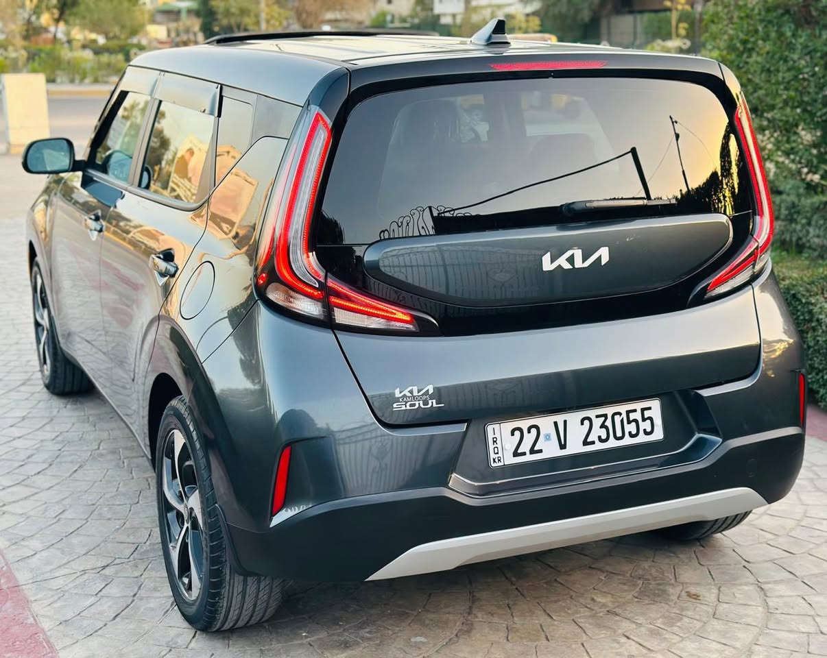 السلام عليكم ( بيع فقط بدون مراوس )
كيا صول 2025 بدون صبغ بدون تبديل لون فيلي
 زيرو ماشية الف محرك 2000 دوش
مرقمة اربيل جديد دخول وترقيم وهزة وفحص كلة جديد 
ضرر السيارة جدا بسيط : كسر بدعامية ومكانين بارد بي دي ار على كد شبر  باقي مكفول 
المواصفات :
سلايت فتحة بسقف / لايتات لد زنون عدسات 
بك لايتات لد / رادارات وتنبيهات من جميع الجهات / نقطة عمياء واشاير بلمري / شاحن واير ليس / تدفئة كشنات وتدفئة ستيرن / منافذ شحن امامية وخلفية / تحديد مسارات سياقة ذاتية / كيجات الكترونية / انظمة قيادة نورمال وسبورت / اطفاء ذاتي / انارة داخلية لد 
 وباقي المواصفات المعروفة
السيارة جديدة ونظيفة جدا وجاهزة وكاملة
العنوان : بغداد / الكرخ 
للاستفسار :  ***********  ومتوفر بي واتساب
