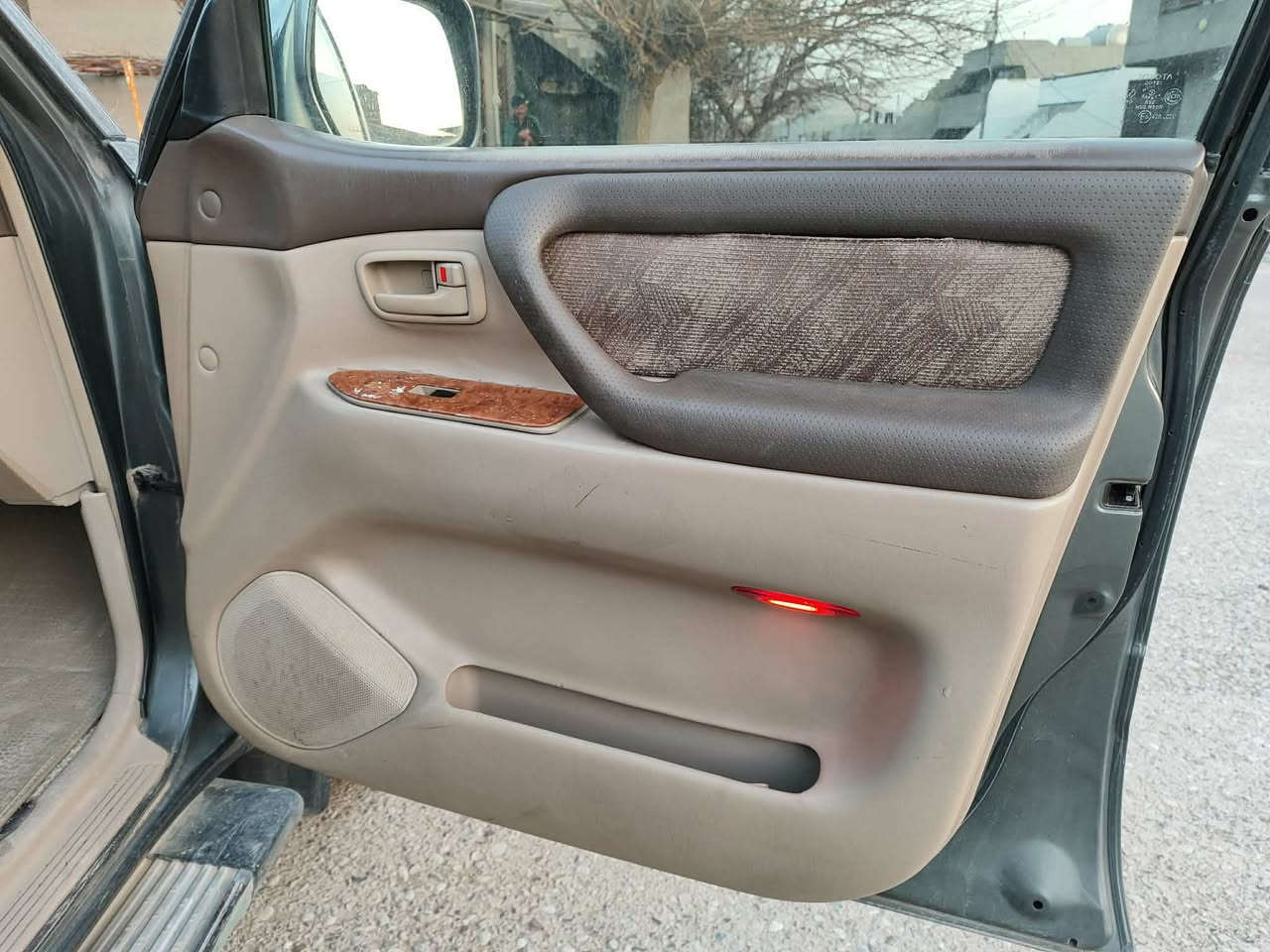 بؤ فرؤشتن يان گؤرينه وه مؤنيكا مؤدئل 2002 لؤك لؤكه بئ مه سروفه ناوزه رت گئر مه كينه ى نه كراوه ته وه ده عمى بؤداعامى به شه رت سئ روبعه حاسه سپئر له كؤل ده عمو لئ دراوى نيه ده بل ئه كسل به شه رت سفره 312 هه زار رؤيشتووه سه نه وى تا 2029 تازه يه جوارتايه لؤكه به ناوى خؤمانه وه يه ***********
