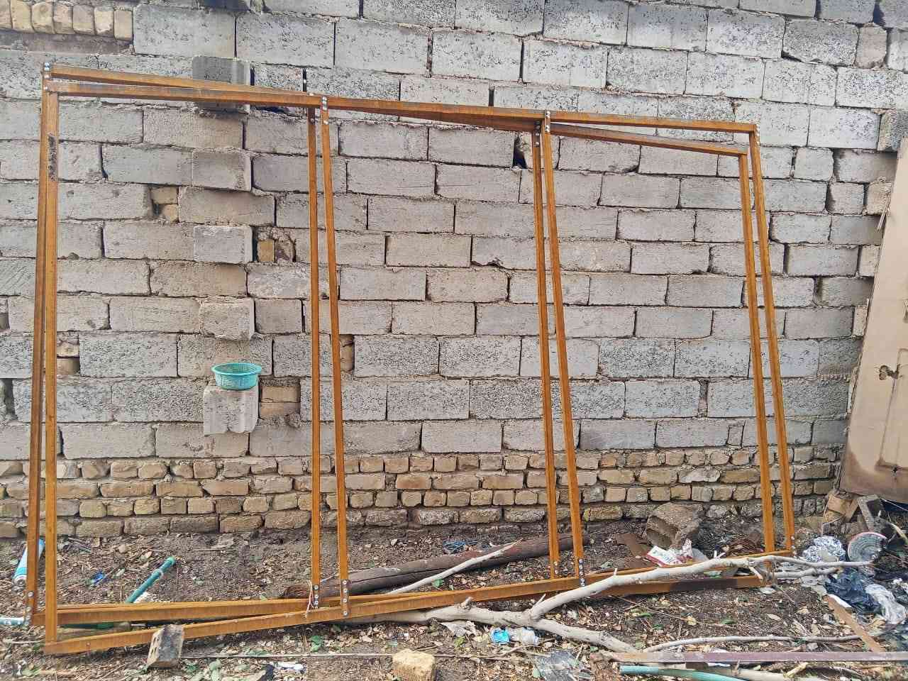 واجهات للبيع السعر 80 وبه المجال مكان الديوانيه مركز ***********3
