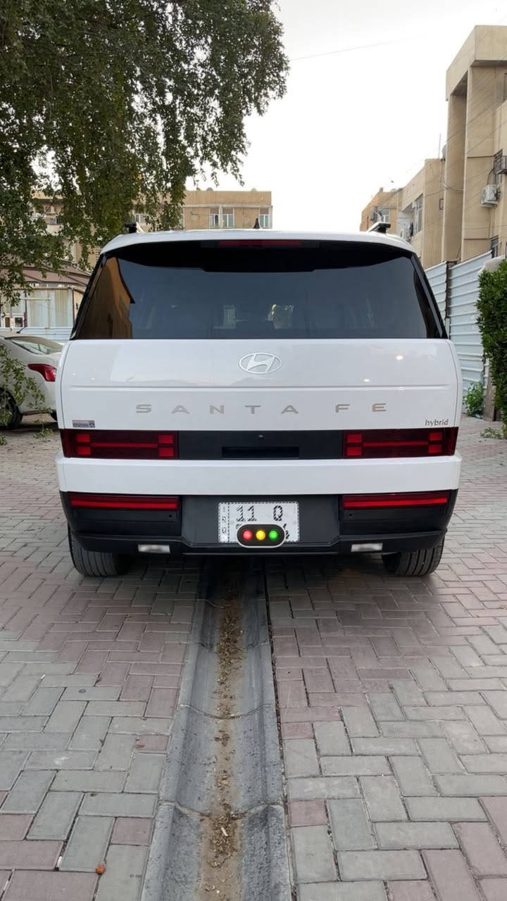 السلام عليكم سنتافيا 2025 لمتد اوتبارك وارد امريكي

   المسافه المقطوعه : 13 الف ميل 

   حالة الايرباك : برده فقط

الضرر : باب مبدله نفس الون الخلفيه و اشويه بالجاملغ 
            الخلفي و باب السكن الحافه مالته

حجم المكينه : 1600 تيربو + هايبرد 

                

#مواصفات

  شاشه

 كيجات دجيتل

  بصمه 

 تشغيل عن بعد

  رادارات 360

  ايقاف ذاتي

  ويل كب

  بكلايت لد 

  اشاير بالمري

    تحديد مسار

   نظام ايكو +سبورت + سمارت

    هند بريك بصمه

    اوتو هولد

   لايتات زنون عدسه عالي ناصي

    رادار امامي

    صندوك كهرباء 

   صندوك ذكي يفتح عند الاقتراب

    قطعتين تبريد 

    شفتات بالاستيرن

    برادات خلفيه

    حساسات خلفي امامي

     كامرات 360 درجه 

    كشنات جلد تدفئه تبريد

    كشنات كهرباء 

   كشن السايق ميمري 

   فور ويل 4x4

   نظام هترك 

  كشنات خلفي كهرباء

   سبعه راكب

 

السعر : الطلب في التعليقات سيأتي إليك مباشرة 🚓 

تفاصيل اكثر هذا رقمي ***********تحياتي 

مكاني بغداد
