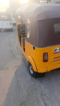 تكتك للبيع 18 مكاني شعب 07705468263