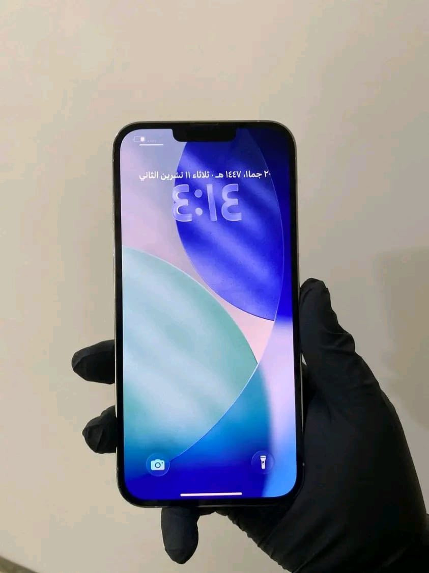 السلام عليكم متوفر 4 قطع آيفون 13 برو ماكس ذاكره 128 تك البطارية  90 وفوك الاجهزه مبدل بيها عدسه كامره وحد من كل جهاز   داخل شركه ابل بدون مسج التواصل علا الرقم *********** او واتساب علا الرقم *********** يوجد قصاد
