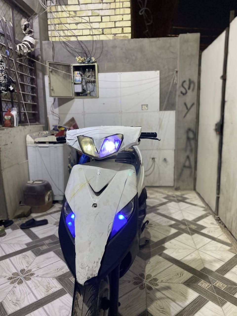 إسلام عليكم ماكس ثعلب للبيع
ادراجه إذا مو شلعتها تأكل الكاعد  اتعوفها او ترجع
ادراجه حلوه او غير من الله ادراجه كلها شغاله
ماكاني بغداد شعله
اسعر٥٧٥ /واتساب ‭٠٧٨٧ ٩٠٥ ٠٢٥١‬
