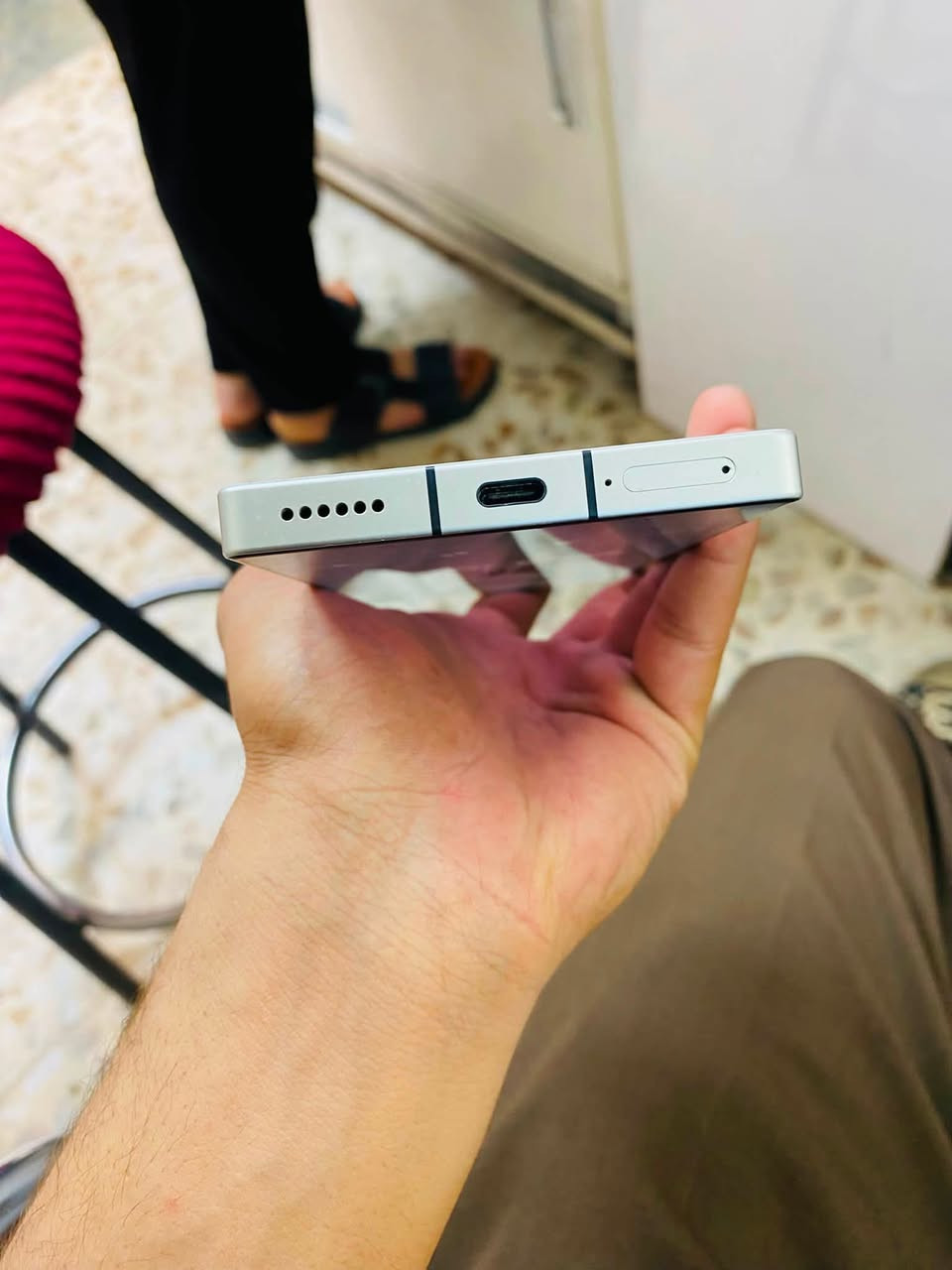 ريد مجك 10 pro
ذاكره 256 بطاريه 7200 نضافه 100 ب 100 لون ابيض مميز .شفتات منه وبي ببجي يفعل 120 فريم 

هيرتز الشاشه 144 مروحه تبريد منه بي مواصفاته معروفه سعره 725 وبي مجال قليل  كفر وشاحنة اصليه 

مكاني كربلاء حي العامل سوق الاخير  ***********
