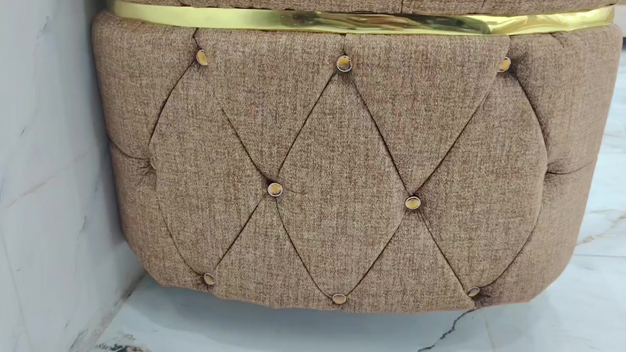 الله لك الحمد ومنك التوفيق
تم تسليم ديوان الأخ أبو ميمون في منطقة السده
شايف كل الخير تتهنون بي ان شاء الله
بلاويد الأسود الوح الروسي
سفنج مميز اول قماش تركي
للاستفسار الاتصال على الرقم***********
