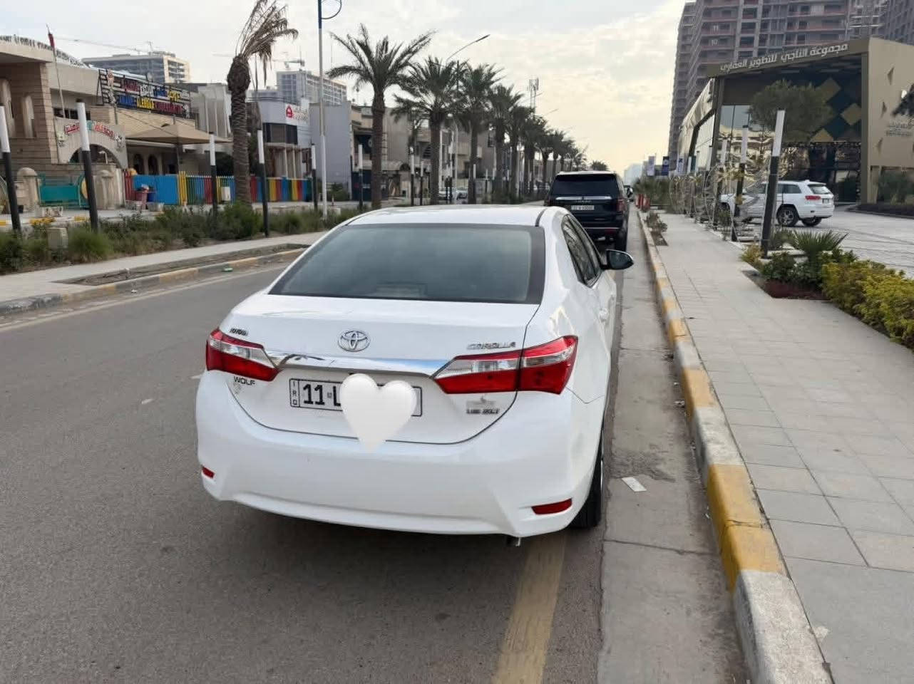 كورلا 2015 خليجي شركة عامة
ماشية122 الف كيلو 
سياره كلش نضيفة 
جاهزه من كل النواحي مابيها نقص كلشي 
شاشة
كامره 
تحكم ستيرن 
مكينة 1600
بروحكترات 
لايت زنون  

***********
مكان السياره السيدية
