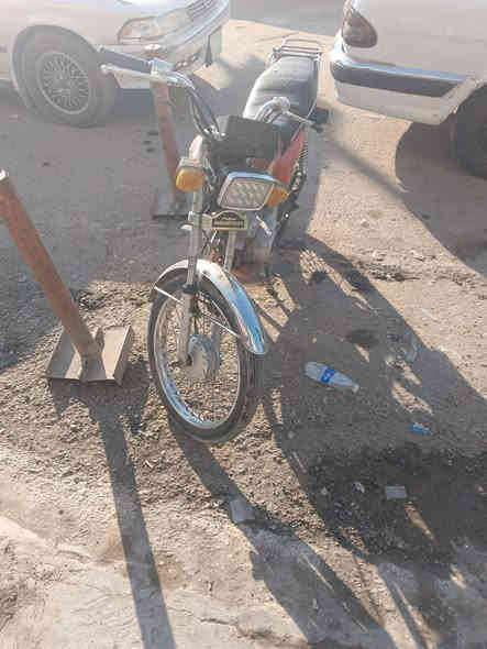 دراجه نامه كامله كلشي ماعوزها كهربائيات شغاله كلشي شغال بيها ونعمه من الله للعلم الدراجه وصخه مامغسوله اوراق اوراق اوراق السعر 550وبيها مجال حك الجيه مكاني سوق شيوخ رقمي ***********وبي وتساب وخاص مفتوح
