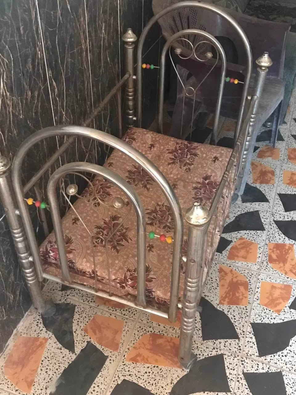 متاح مبردات ثنين شغالات شرط فرن ع غاز عدد 2 شغلات مكينه شعر. بنات هم تشتغل بس متروكه شراي تفضل خاص او تصل ‭ ‭ ***********‬
