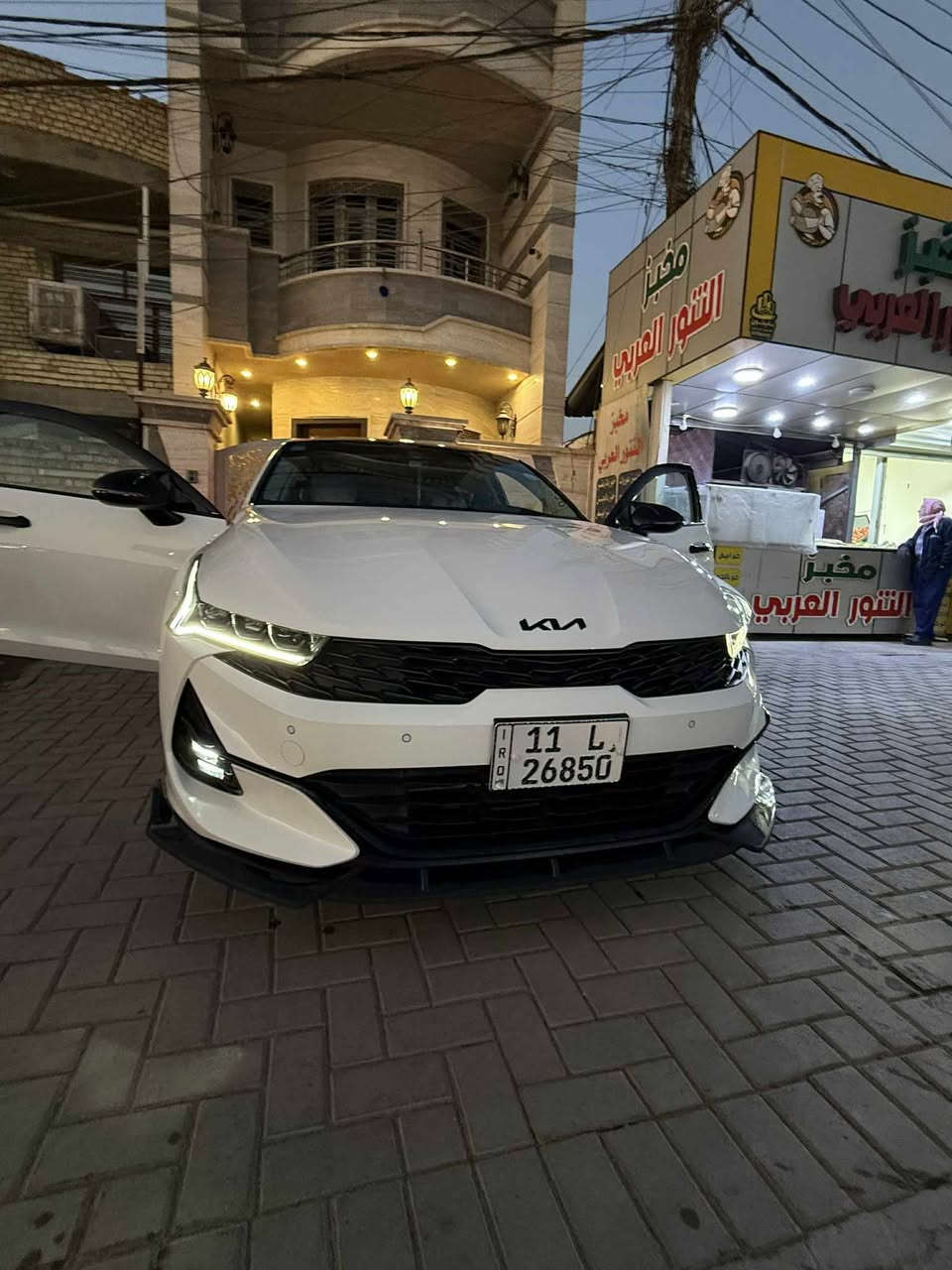 فئه EX.  k5 2023
خليجيه فول جديدة
ماشية 33. الف ميل  
رقم بغداد دولي  تحويل مباشر سنوية وهزة جدد
ضمان شركة دوليه 
عليهه كت شنايزر لحية وسبايدر
المواصفات
انارة ترحيب
كاربلي + اندرويد اوتو
بصمه ٢
كشن خزن وترحيب 
سستم صوت 7 سماعات
فتحة سقف بانوراما
دخول ذكي بصمة + تشغيل عن بعد شاشة اصلية + كاميرا دواره
حساسات امامي خلفي
ماسحات وانارة اوتو
صندوق ذكي عند الاقتراب يفتح
المصابيح الامامية زنون 4 عدسات
بلوجكتر لد
لد ضبابي + LED المصابيح الخلفية
مقاعد بعدها بالنايلون
داخل ابيض
ويلكب 5
كشنات جلد
كرسي كهرباء

كروز سرعة
فول تحكم ستيرن
درايف مود ٥ وضعيات
مري كهرباء + شفط
تبريد قطعتين
هاند بريك كهربائي
اوتو هولد
تبريد لمس + ميموري
مناخ منفصل
انارة داخلية LED
تغليف بجم ppf 
ملاحضه :
بيها بارد بسيط كلش بل جاملغ خلفي وباقي كفاله عامه
عنوان بغداد
هاتف 
***********

السعر/22800$ وبيها مجال 
معجبك المنشور صلي عل نبي وعبره  واسف عل أطاله
