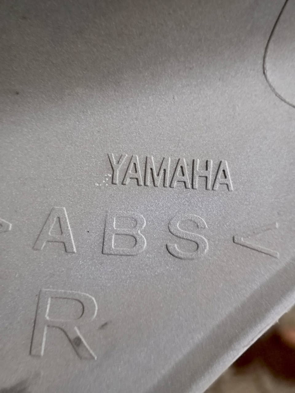 السلام عليكم كفرات ماكس بلادي شرط +للكزوز fmعالي مو نصالي ما بي قطرت لحيم +كرسي ماكس كلمن وسعره المكان السماوه الرقم ***********.
