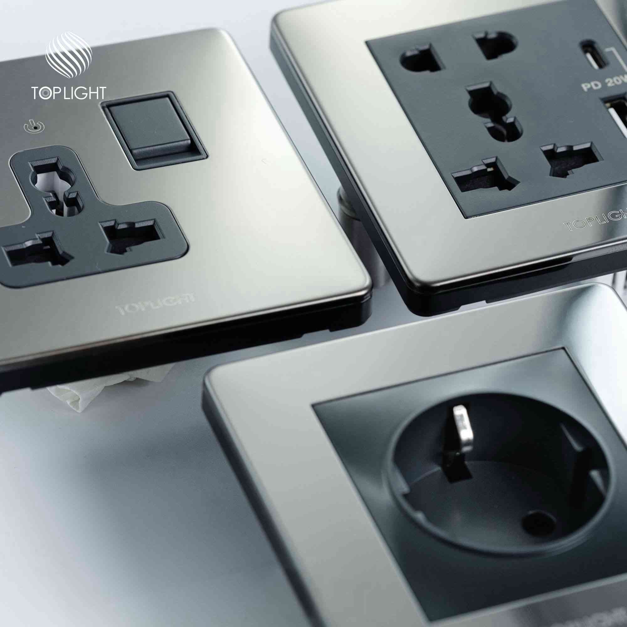 سويجات
Top Light
- أمان، أناقة، واعتمادية بلا حدود
ohm_.lighting
سويجات Top Light مصممة لتمنحك أعلى درجات الأمان والجودة مع لمسة عصرية تناسب جميع الديكورات
الحديثة.
مقاومة للحرائق
مصنوعة من مواد عالية التحمل تقلل مخاطر الاشتعال وتوفر حماية إضافية للمنزل أو المشروع.
٧ نقاط تلامس من الفضة
تضمن توصيل كهربائي ممتاز، عمر أطول، وأداء ثابت بدون شرار أو ضعف مع مرور الوقت.
٧ هاي كوالتي - جودة عالية
تصنيع دقيق وفق معايير عالمية لضمان الاعتمادية والكفاءة في الاستخدام اليومي.
٧ ضمان مفتوح
ثقة كاملة بالجودة، لأن رضاك وأمانك أولوية.
٧ تصاميم حديثة وأنيقة
أشكال عصرية ولمسات فاخرة تناسب البيوت، المكاتب، والفنادق وتضيف لمسة جمال للمكان.
اختيار المحترفين لمن يبحث عن الأمان ...Top Light +* والجمال في آنٍ واحد
لتفاصل اكثر زورونا في معرض OHM
هاتف:***********
#هيت #ohm_lighting #انارة_حديثة
