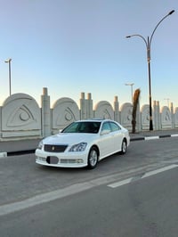 كراون شاهينه • ٣٠٠٠ V6 • دخول جديد